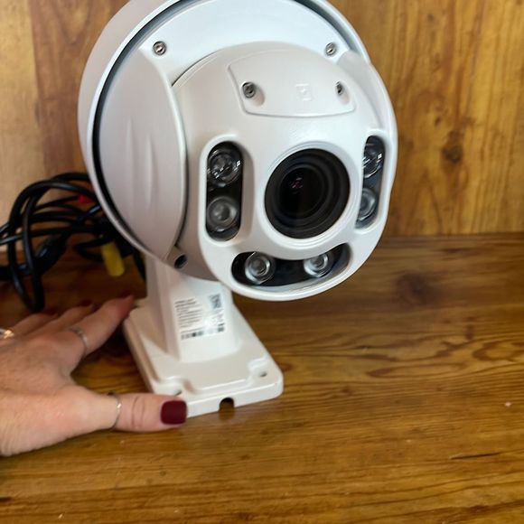 Foscam Outdoor PTZ 4X optical zoom HD 1080P Wifi Security Camera - Picture 2 of 15